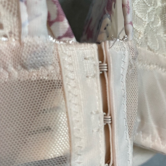 Floral Racerback Padded Sexy Lacey Bra 40D SIZE: 40D by Jessica Simpson - Picture 15 of 16